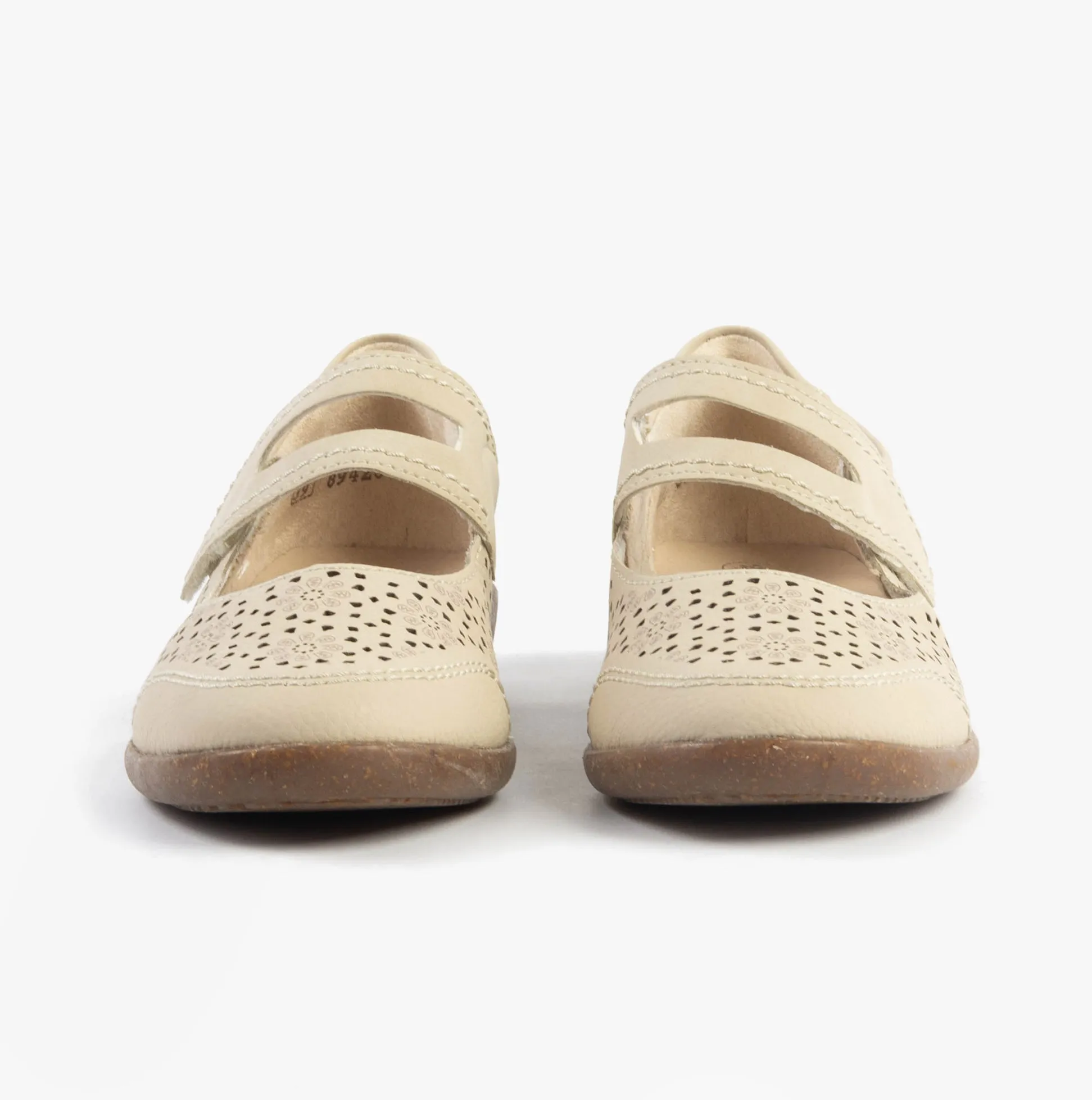 47675-60 Womens Shoes Beige