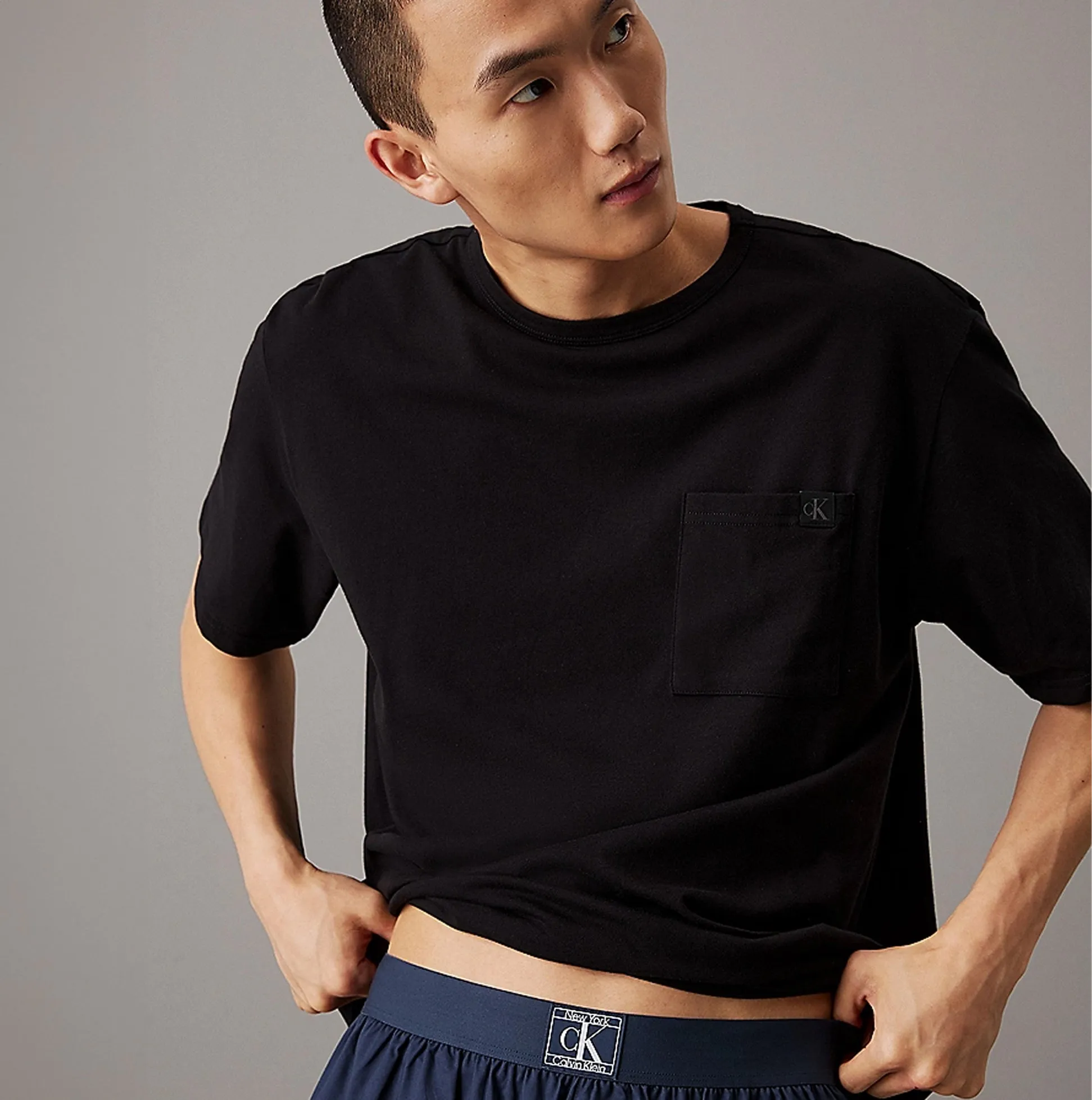 Calvin Klein CK ESTABLISHED FASHION Mens Short Set Black Beauty Top / Ink Bottom