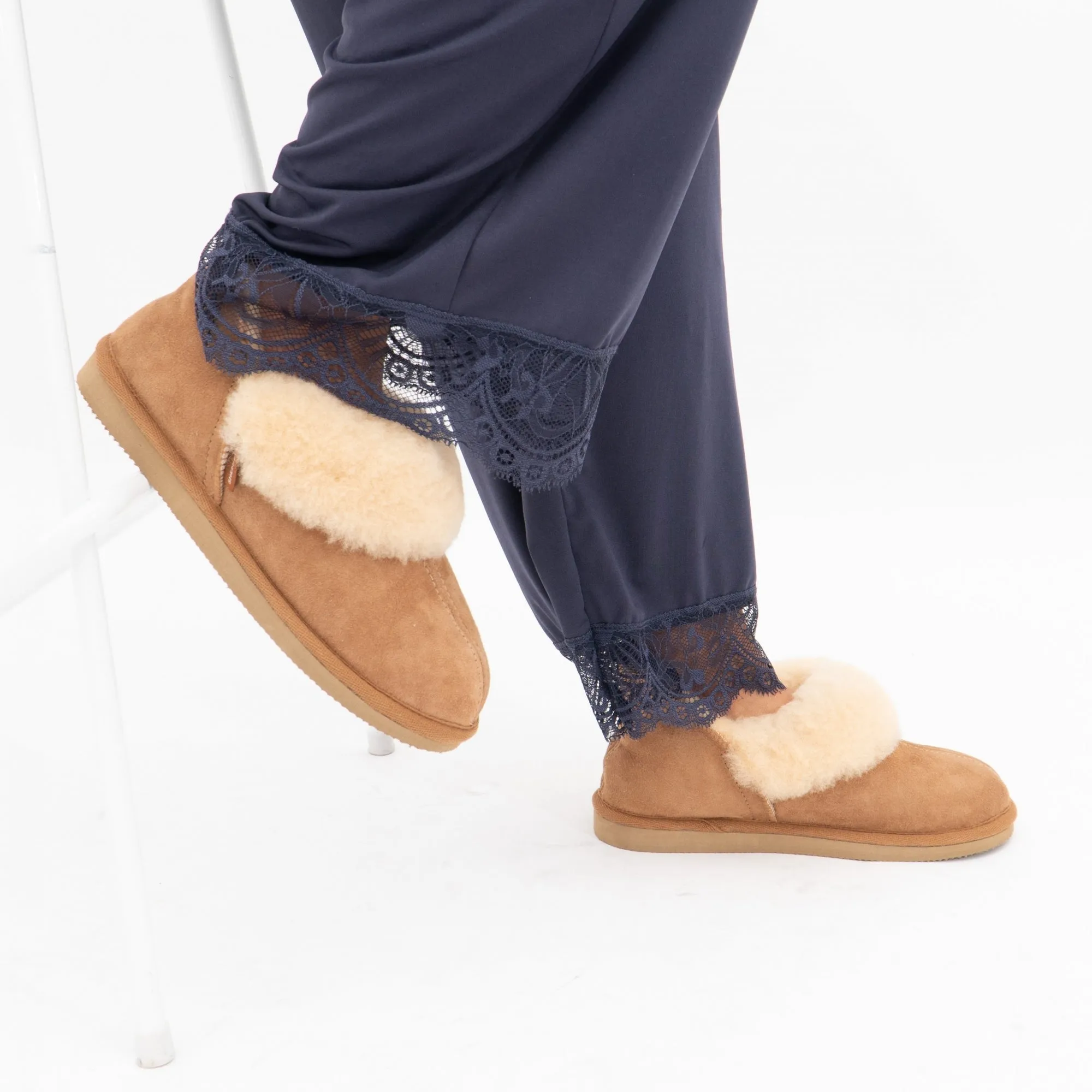 Shepherd KARIN Womens Sheepskin Slipper Boots Chestnut